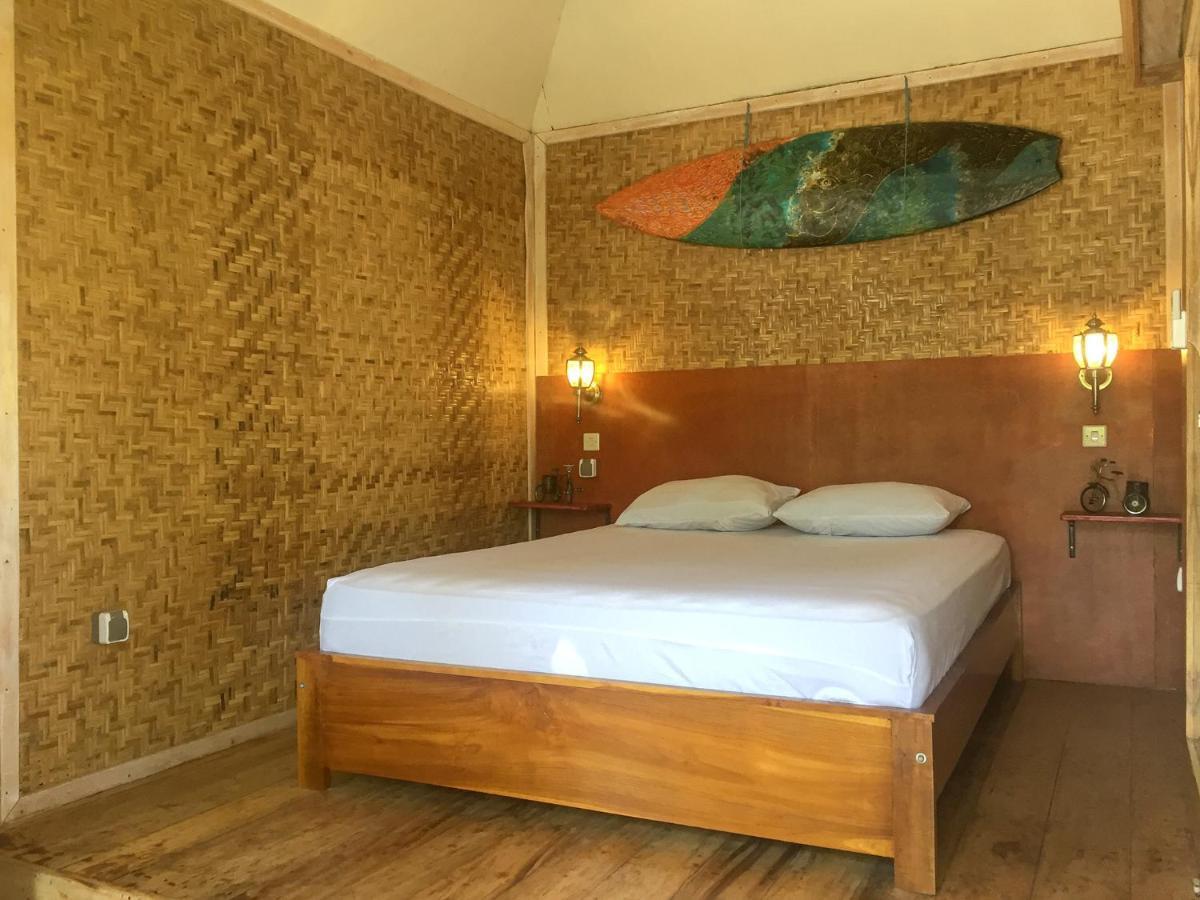 The Huts Villa Gili Trawangan Exterior photo